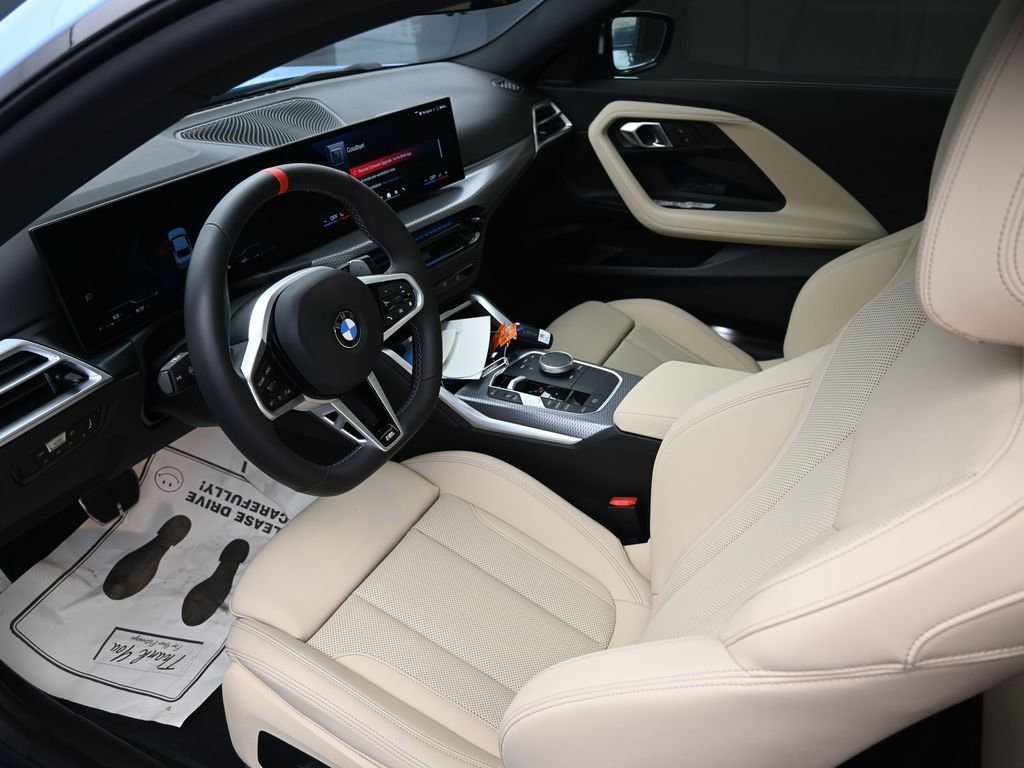 Used 2025 BMW M240i xDrive Coupe image 28