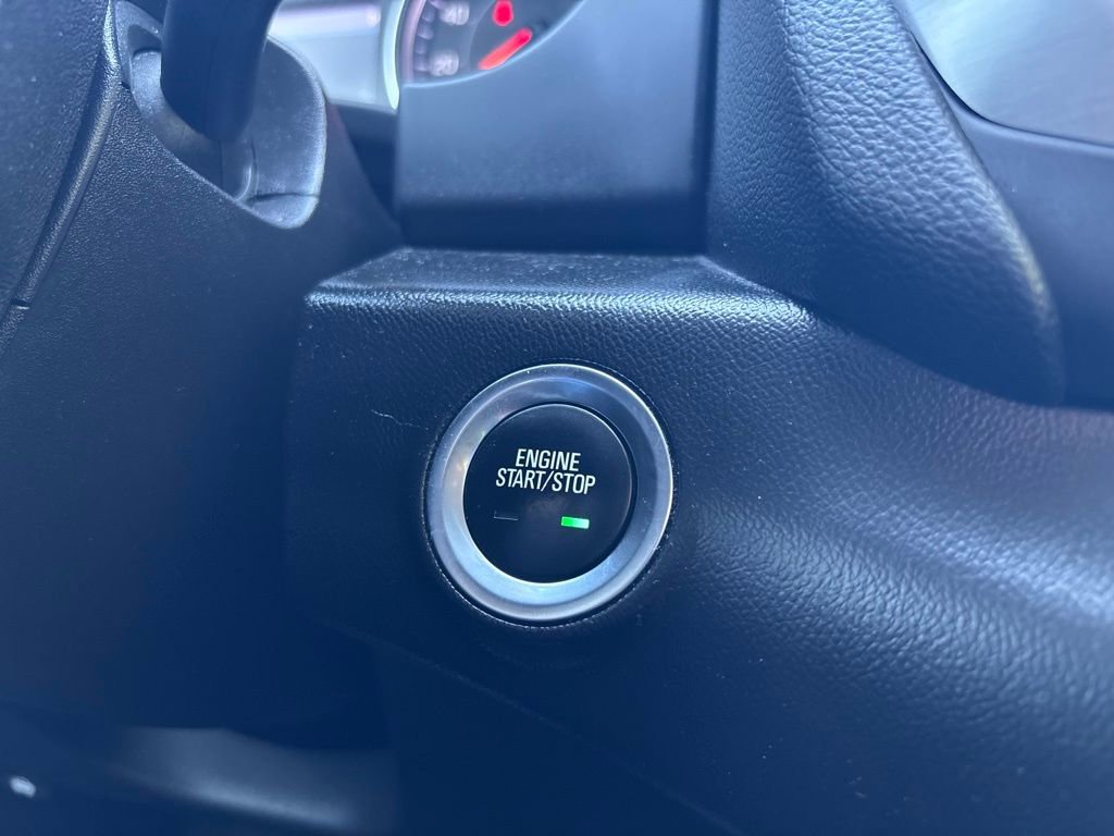 Used 2022 GMC Terrain SLE w/ Driver Convenience Package image 29