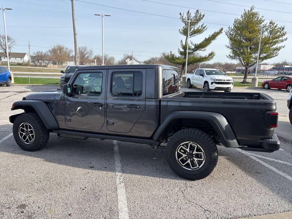 New 2026 Jeep Gladiator Rubicon w/ Steel Power Dome Hood Package AWD/4WD image 19