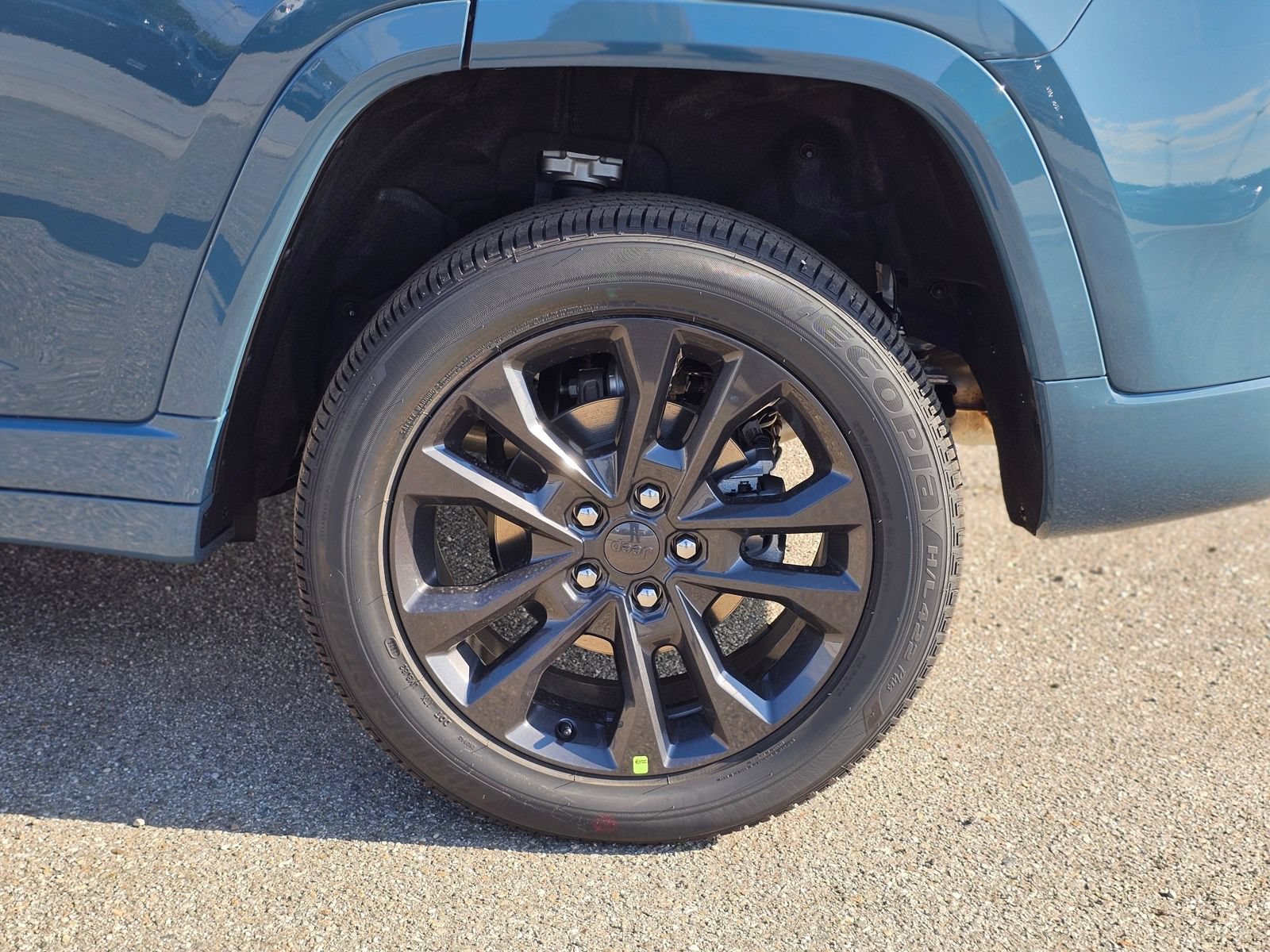 New 2026 Jeep Grand Cherokee Limited AWD/4WD image 9