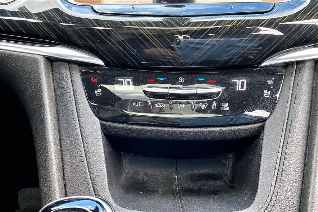 Used 2022 Cadillac XT6 Premium Luxury w/ Technology Package image 24