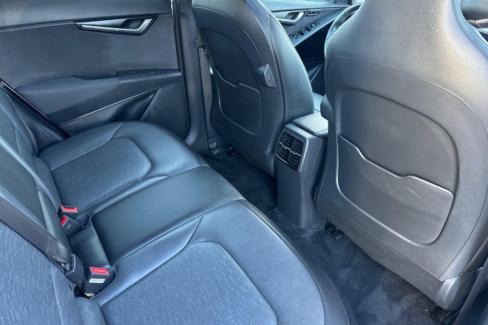 Used 2023 Kia Niro Wave FWD image 34