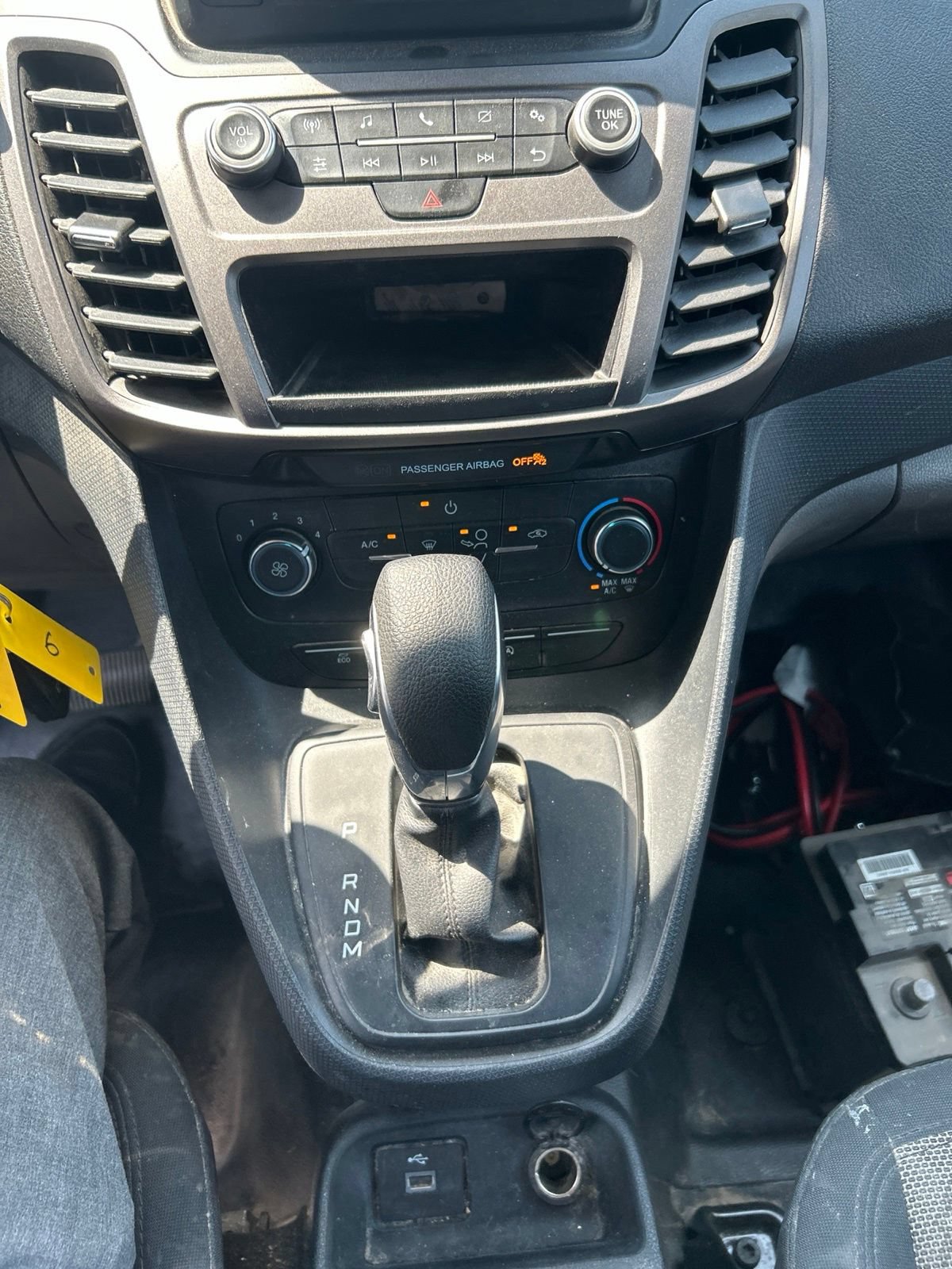 Used 2021 Ford Transit Connect XL FWD image 4