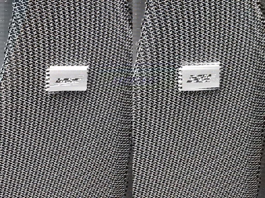 Used 2021 Chevrolet Suburban RST w/ Luxury Package image 17