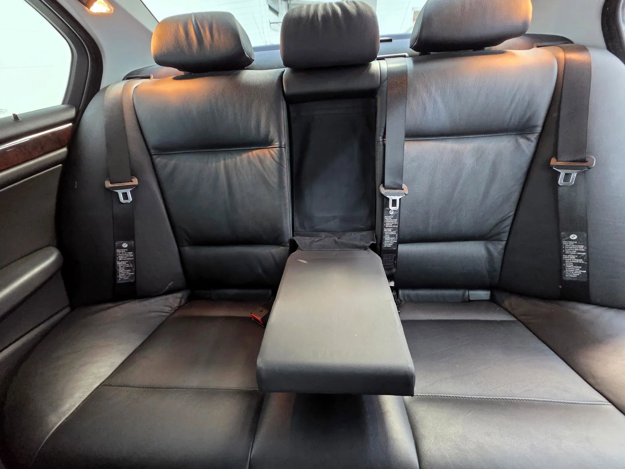 Used 2003 BMW 325i Sedan image 36