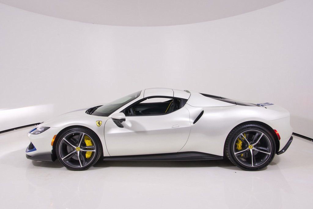 Used 2024 Ferrari 296 GTS image 32