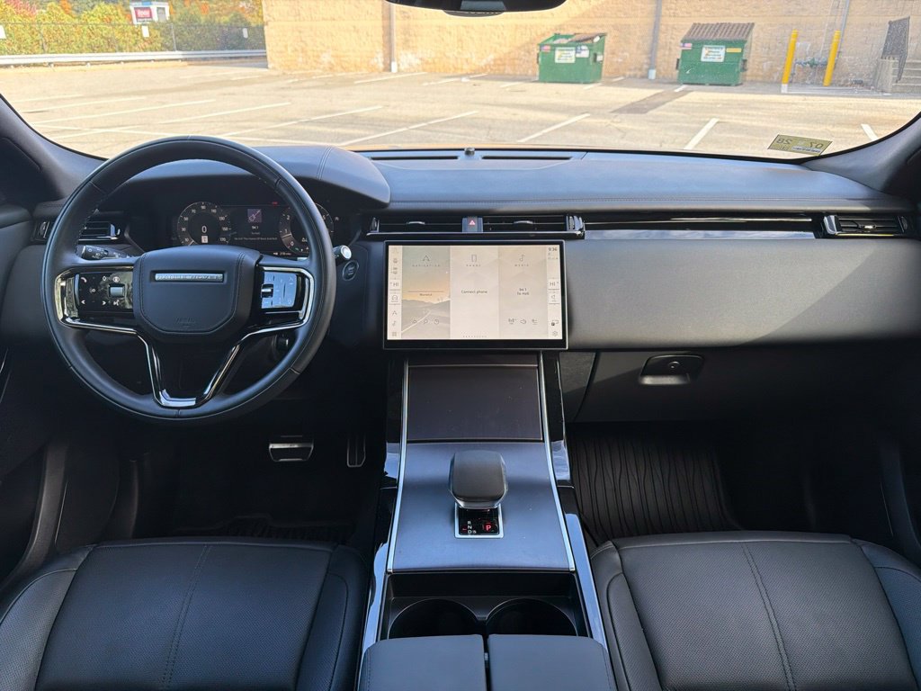 Certified 2026 Land Rover Range Rover Velar Dynamic SE AWD/4WD image 18