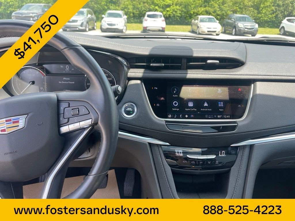 Certified 2025 Cadillac XT6 Luxury FWD image 12