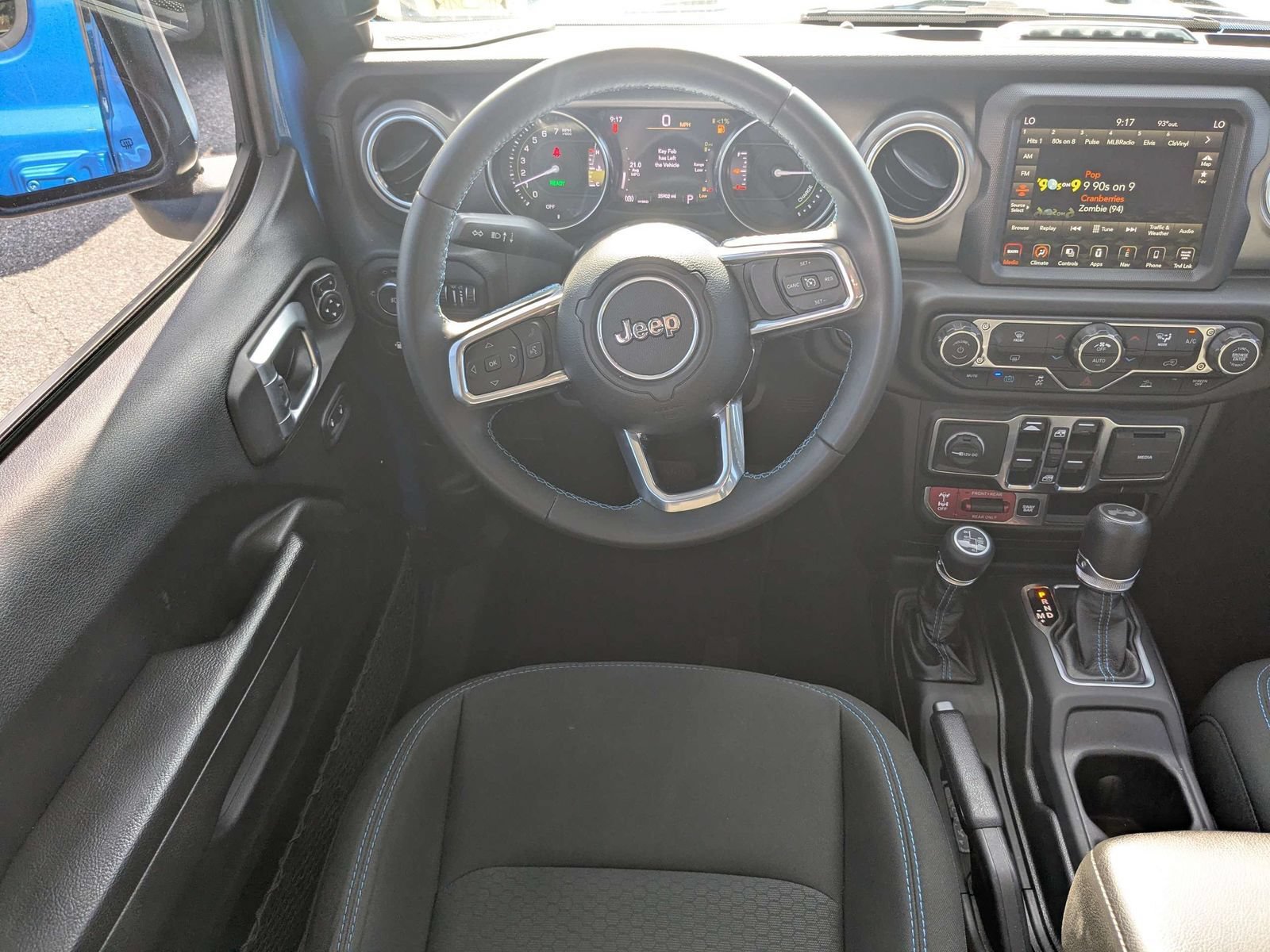 Used 2022 Jeep Wrangler Unlimited Rubicon 4xe AWD/4WD image 16