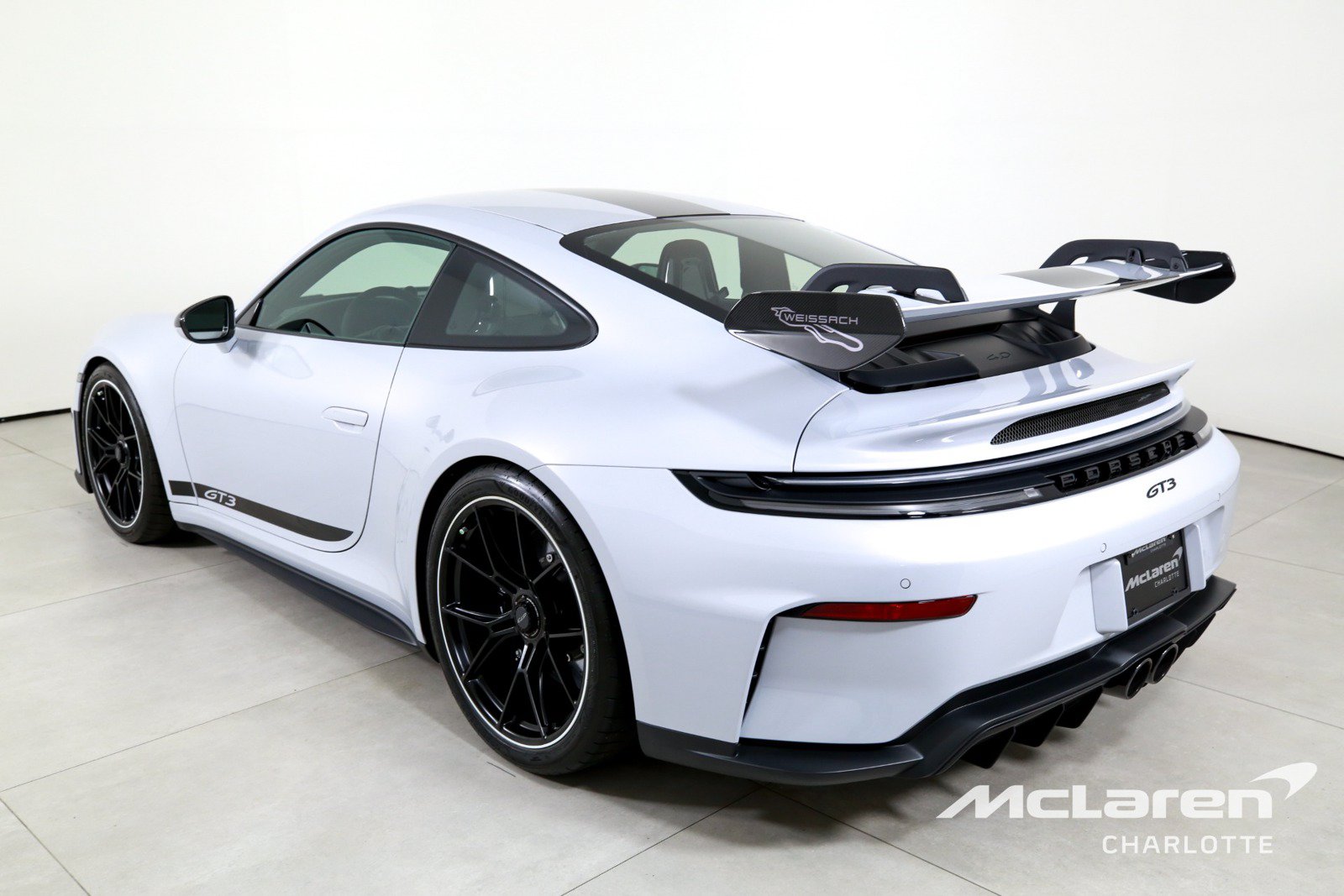 Used 2026 Porsche 911 GT3 w/ Weissach Package RWD image 6