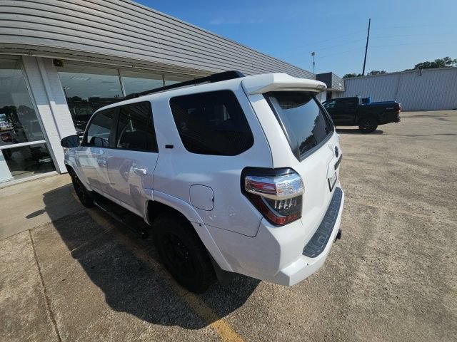 Used 2014 Toyota 4Runner SR5 RWD image 8