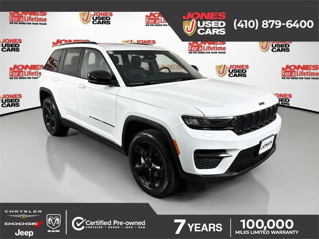 Used 2023 Jeep Grand Cherokee Altitude AWD/4WD image 1