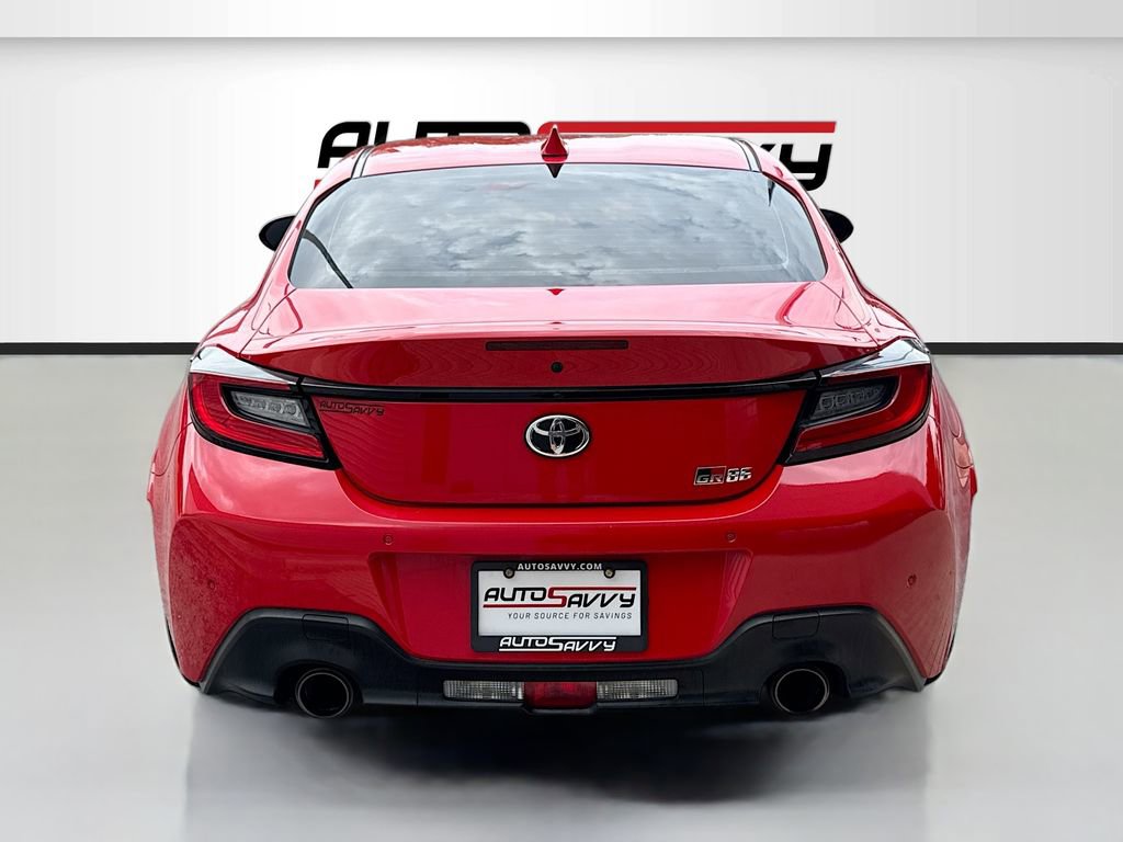 Used 2022 Toyota GR86 w/ ALL Weather Mat Package (TMS) image 6