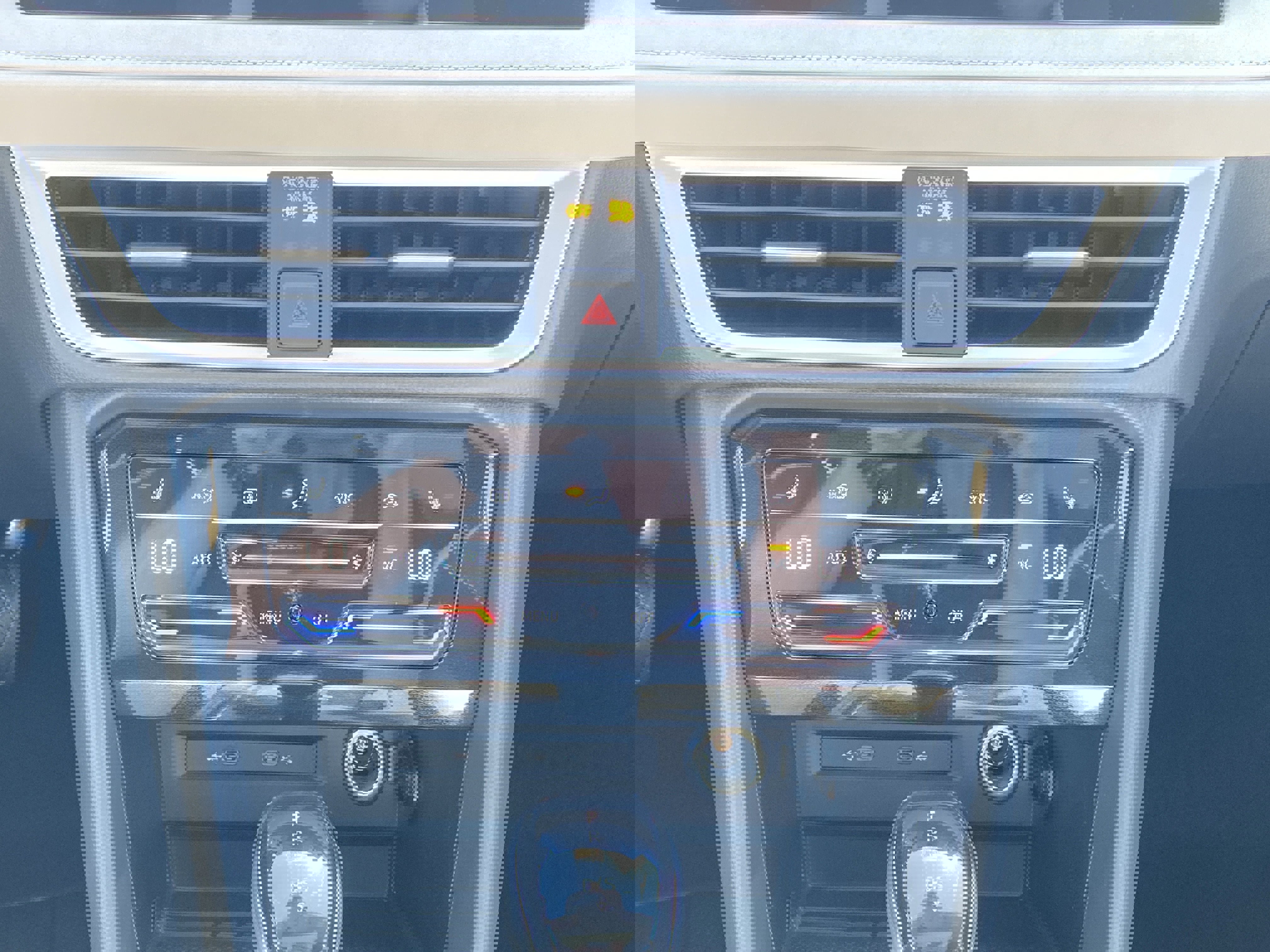 New 2025 Volkswagen Taos SE image 17