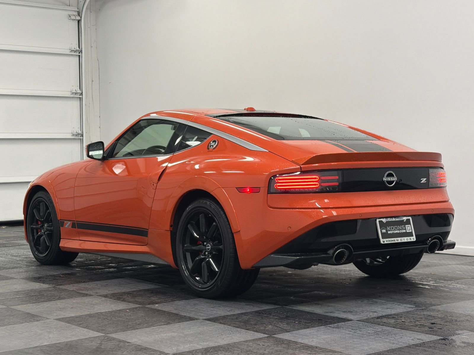 Used 2024 Nissan Z Performance w/ Heritage Edition image 9