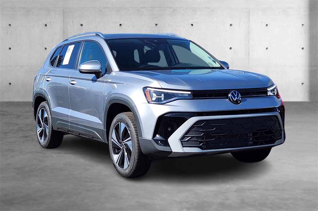New 2025 Volkswagen Taos SE