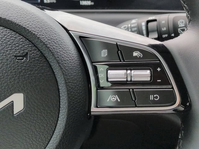 Used 2026 Kia Seltos EX FWD image 27