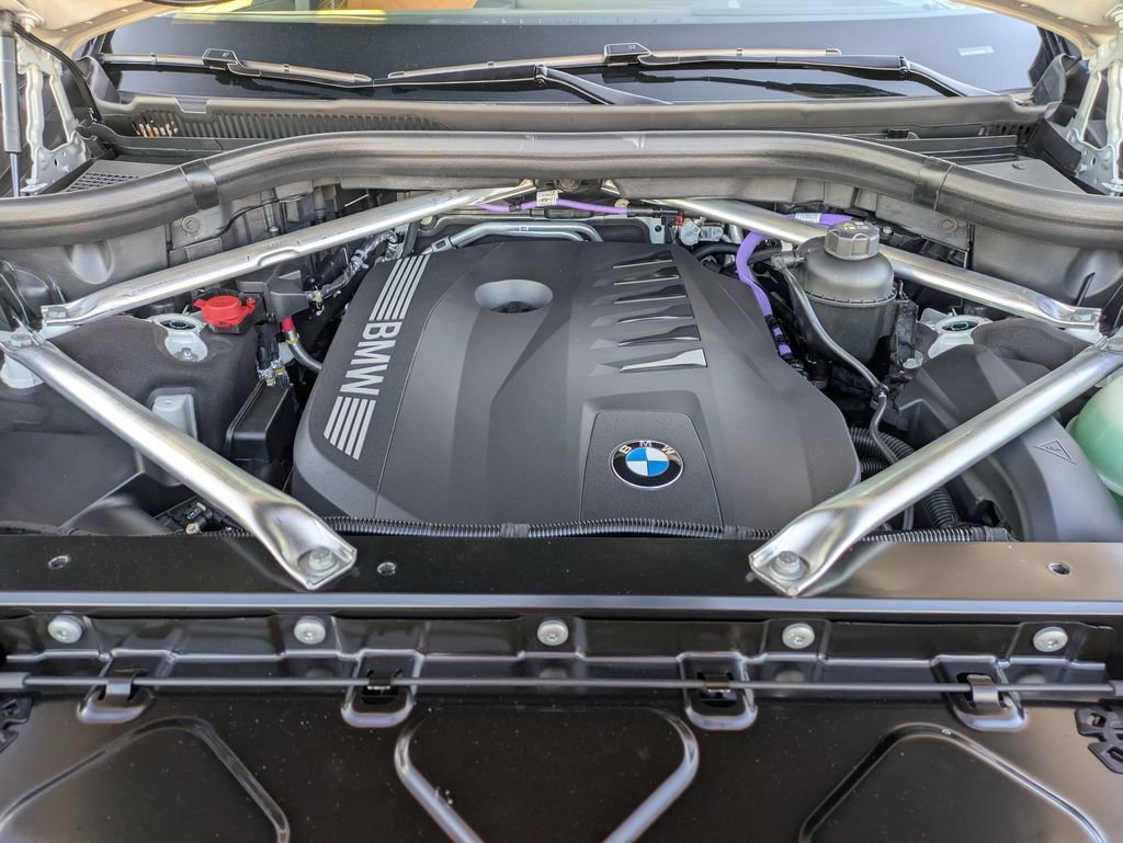 New 2026 BMW X7 xDrive40i AWD/4WD image 9