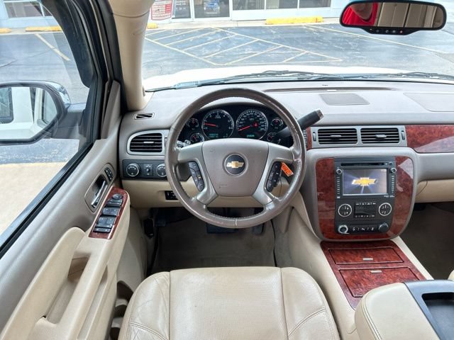 Used 2012 Chevrolet Suburban LTZ AWD/4WD image 30