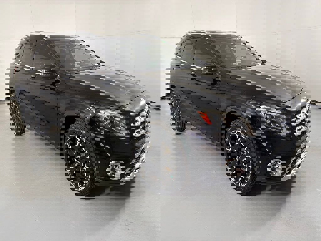 Used 2018 Mercedes-Benz GLA 250 image 2