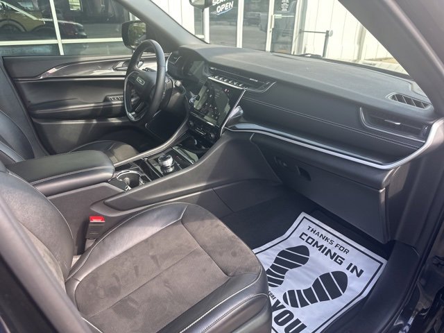 Used 2022 Jeep Grand Cherokee L Laredo image 21