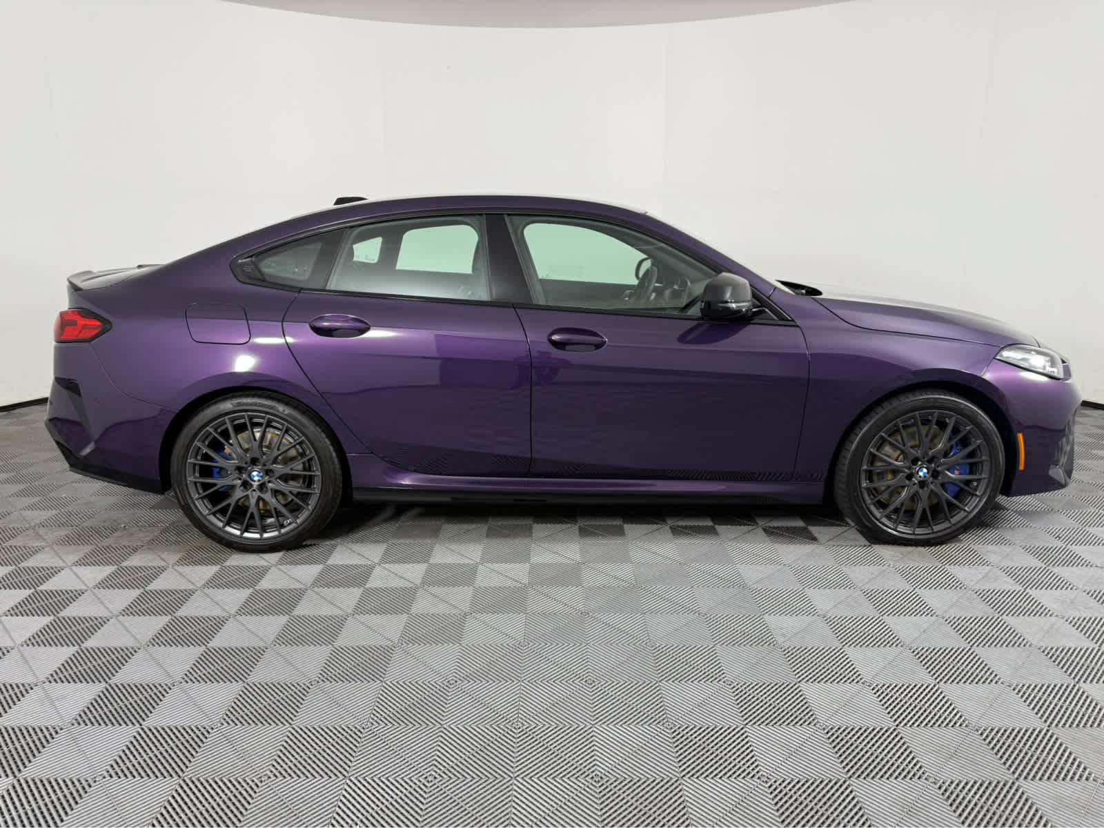 Used 2025 BMW M235i xDrive AWD/4WD image 2