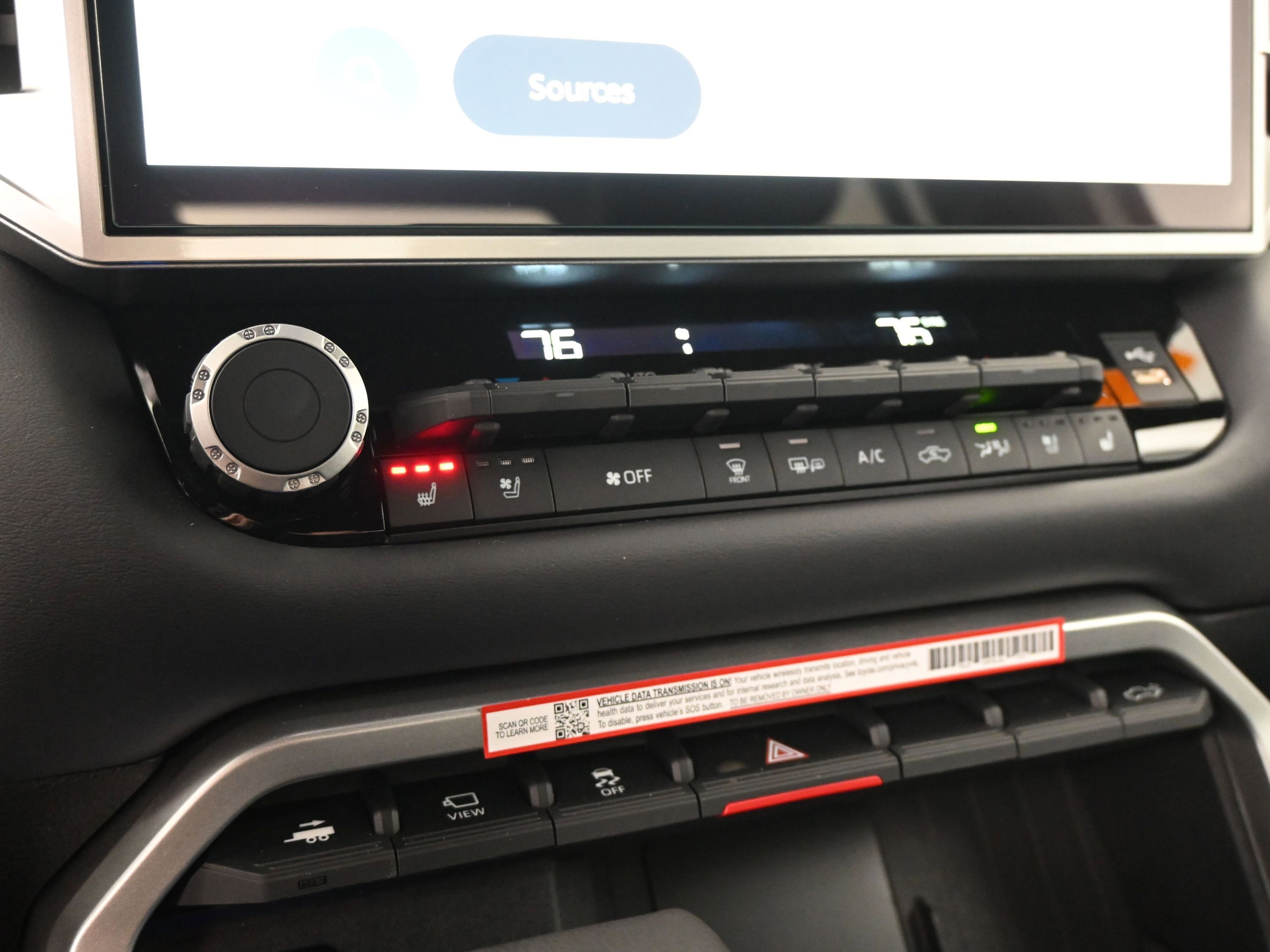 Used 2025 Toyota Tundra Platinum image 30