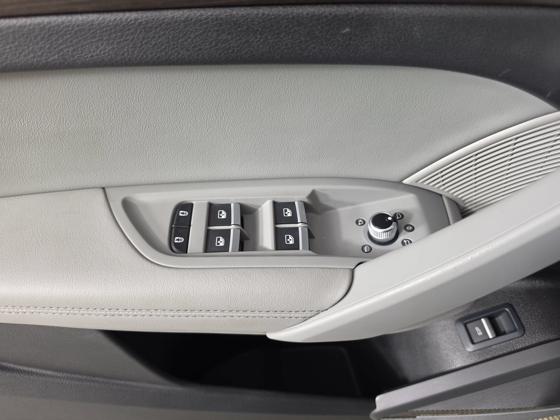 Certified 2023 Audi Q5 2.0T Premium Plus AWD/4WD image 19