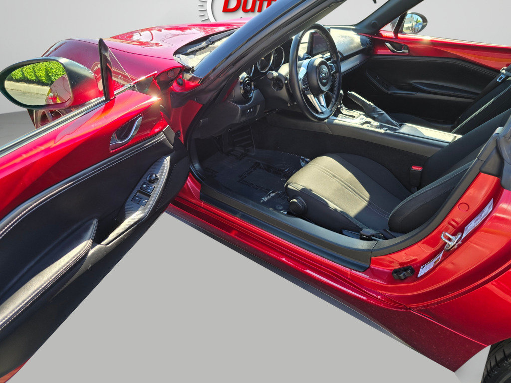 Used 2021 MAZDA MX-5 Miata Club RWD image 23