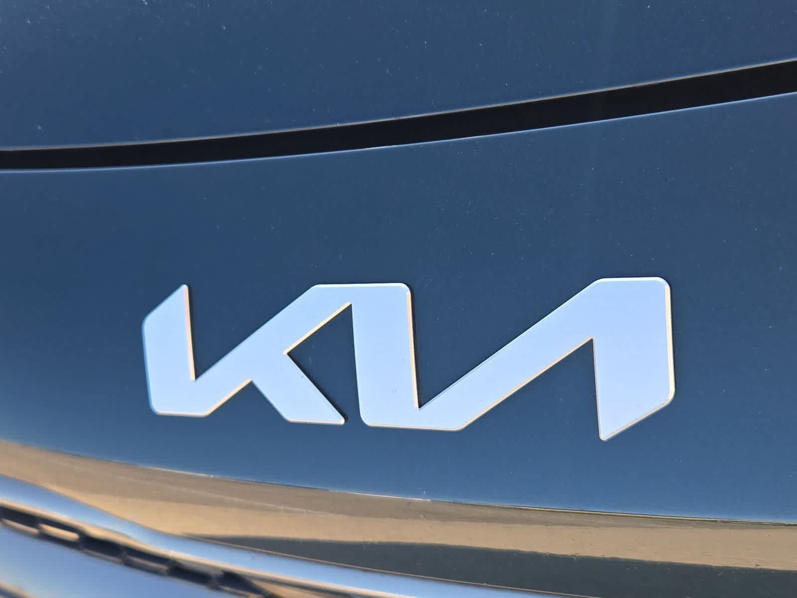 Used 2023 Kia Stinger GT2 w/ Option Group 020 RWD image 12