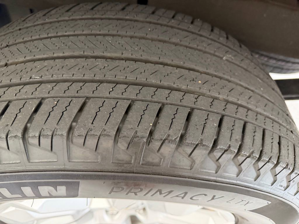 Used 2024 Chevrolet Silverado 1500 LT image 7