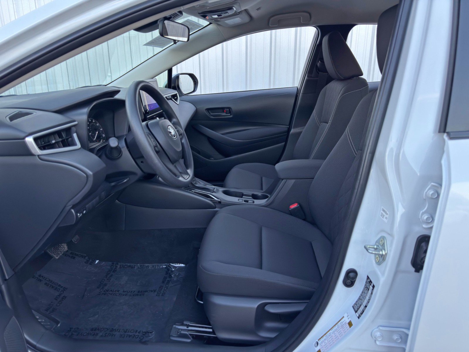 Used 2025 Toyota Corolla LE image 13