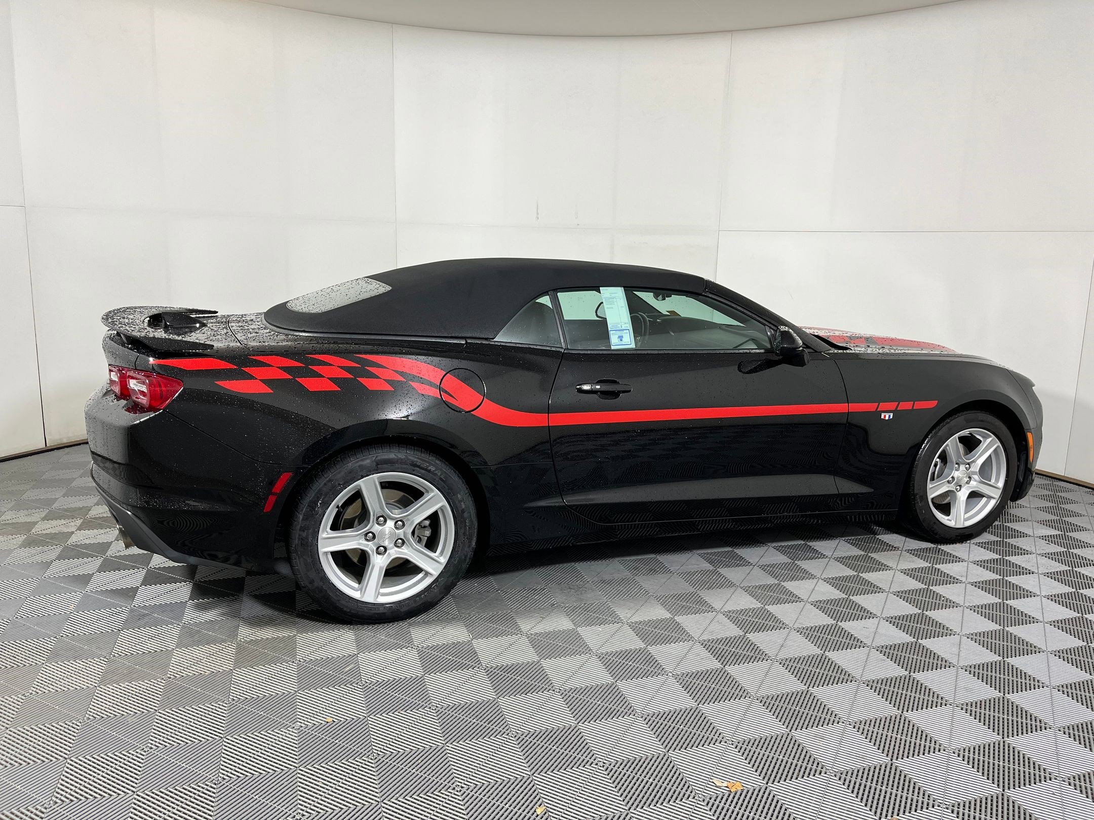 Used 2023 Chevrolet Camaro LT image 20
