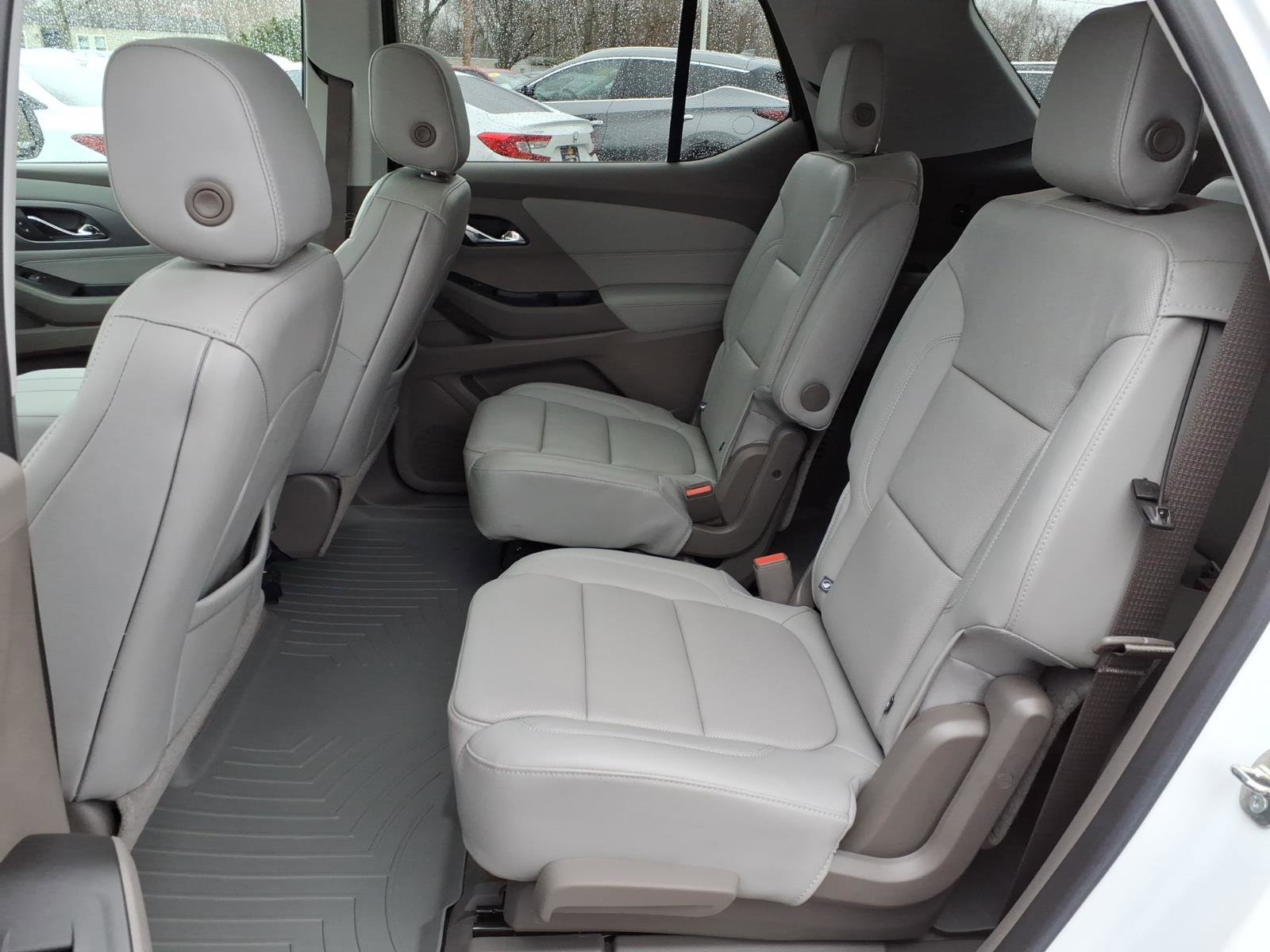 Used 2018 Chevrolet Traverse Premier image 8