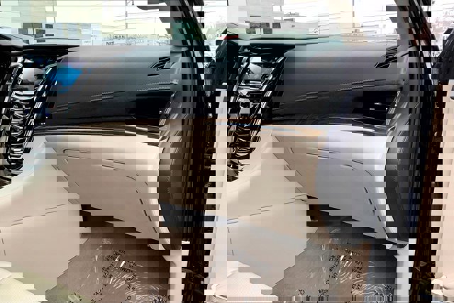 Used 2019 Cadillac Escalade Premium Luxury image 15