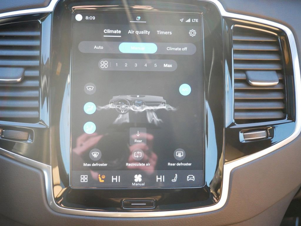 Used 2023 Volvo XC90 T8 Ultimate image 22