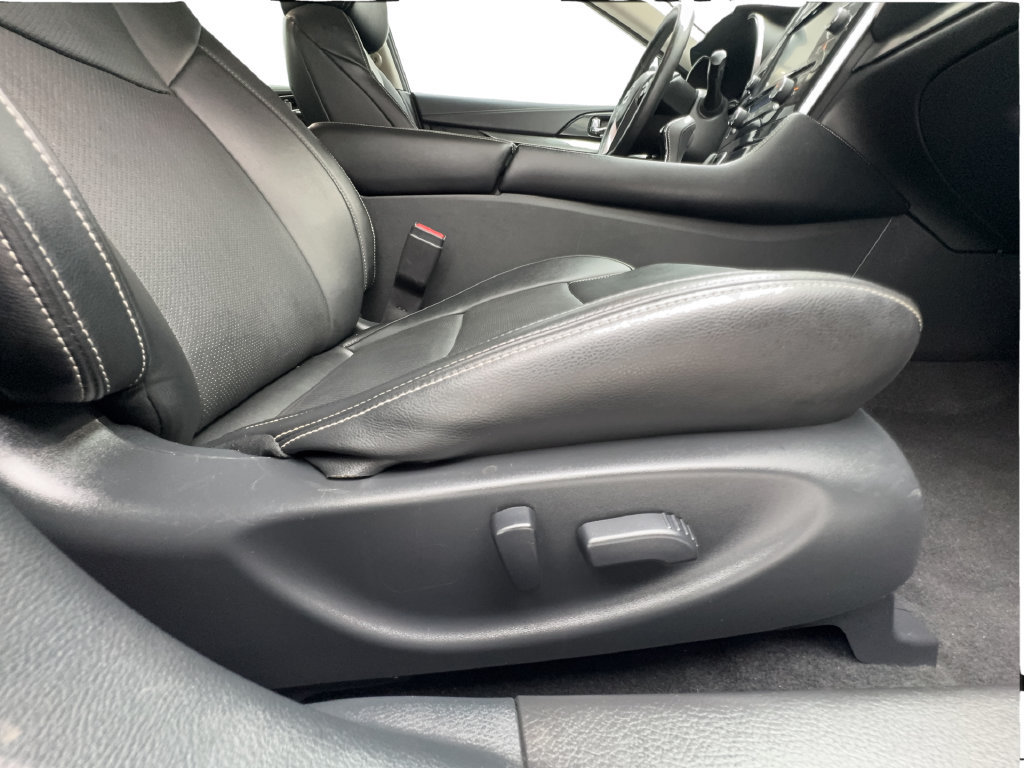 Used 2019 Nissan Maxima 3.5 SV w/ Floor Mat Group FWD image 40