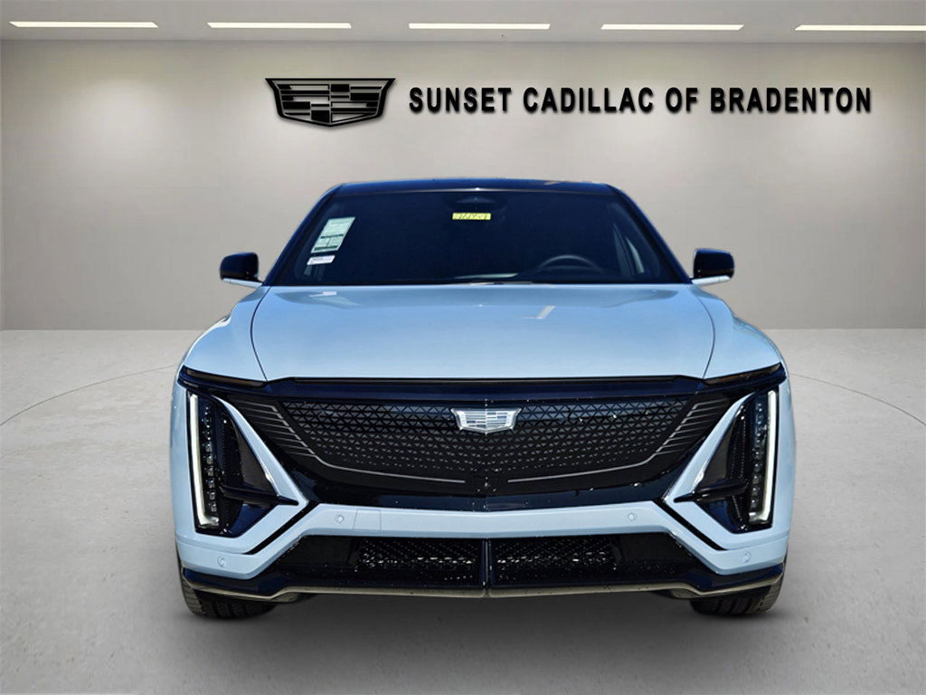 New 2026 Cadillac Lyriq V image 2
