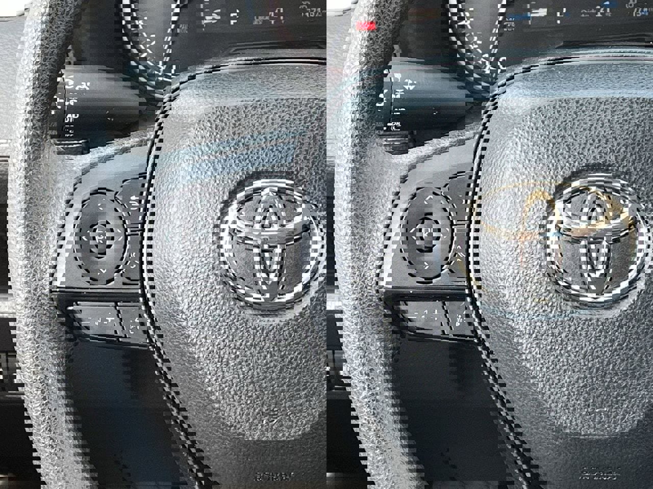 Used 2023 Toyota RAV4 XLE image 12