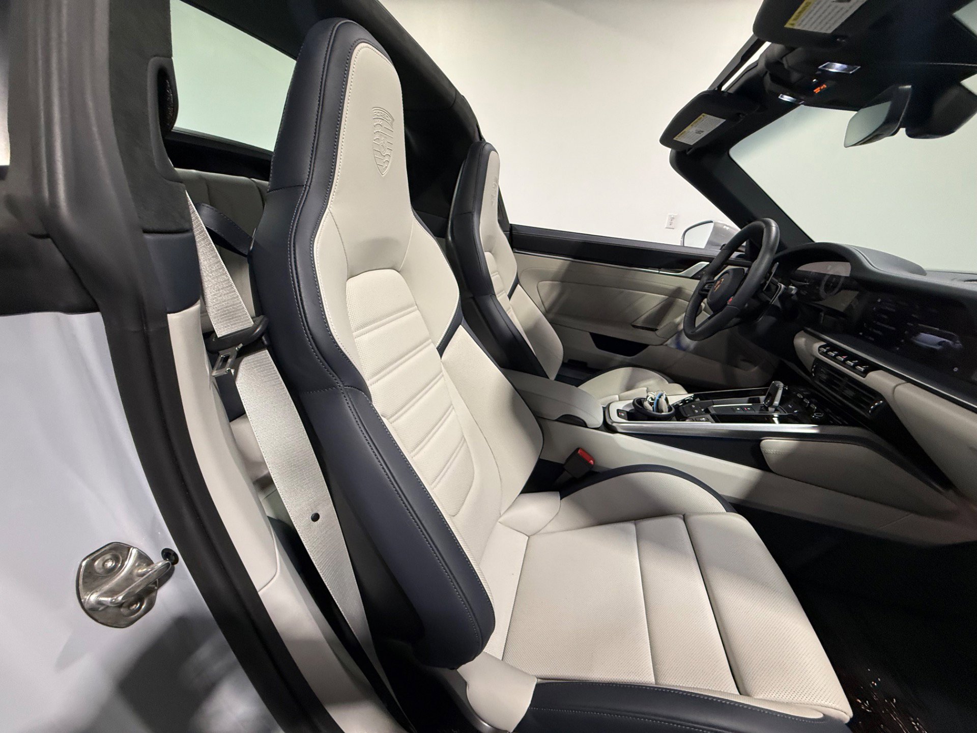 Used 2026 Porsche 911 Targa 4 GTS AWD/4WD image 81