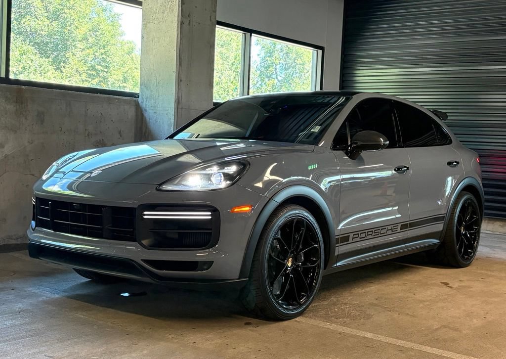 Used 2023 Porsche Cayenne Turbo GT AWD/4WD image 1