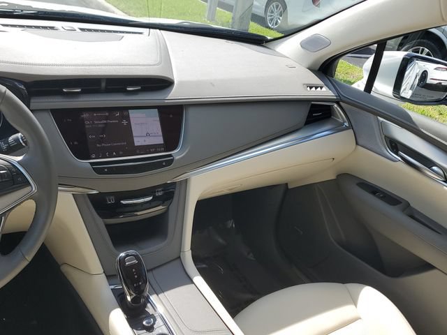 Certified 2023 Cadillac XT5 Premium Luxury w/ LPO, Premium Carpet Package FWD image 20