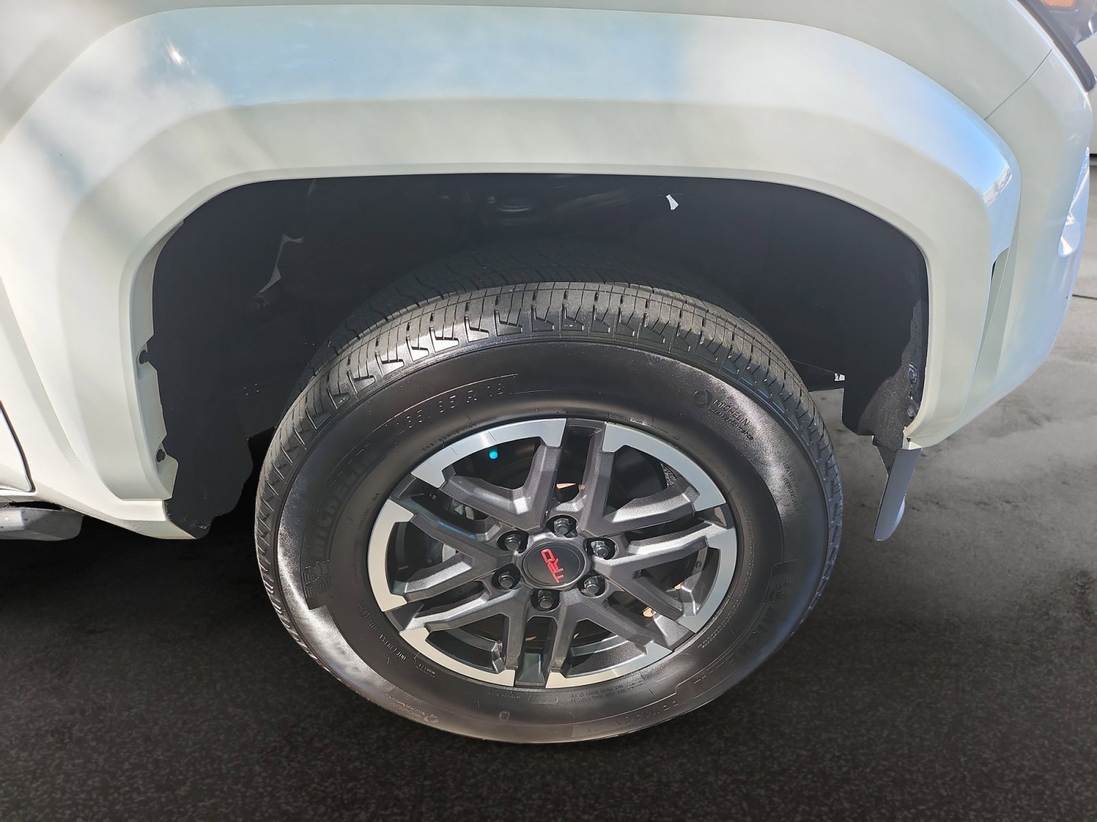 Used 2024 Toyota Tacoma TRD Sport w/ TRD Sport Upgrade Package AWD/4WD image 41