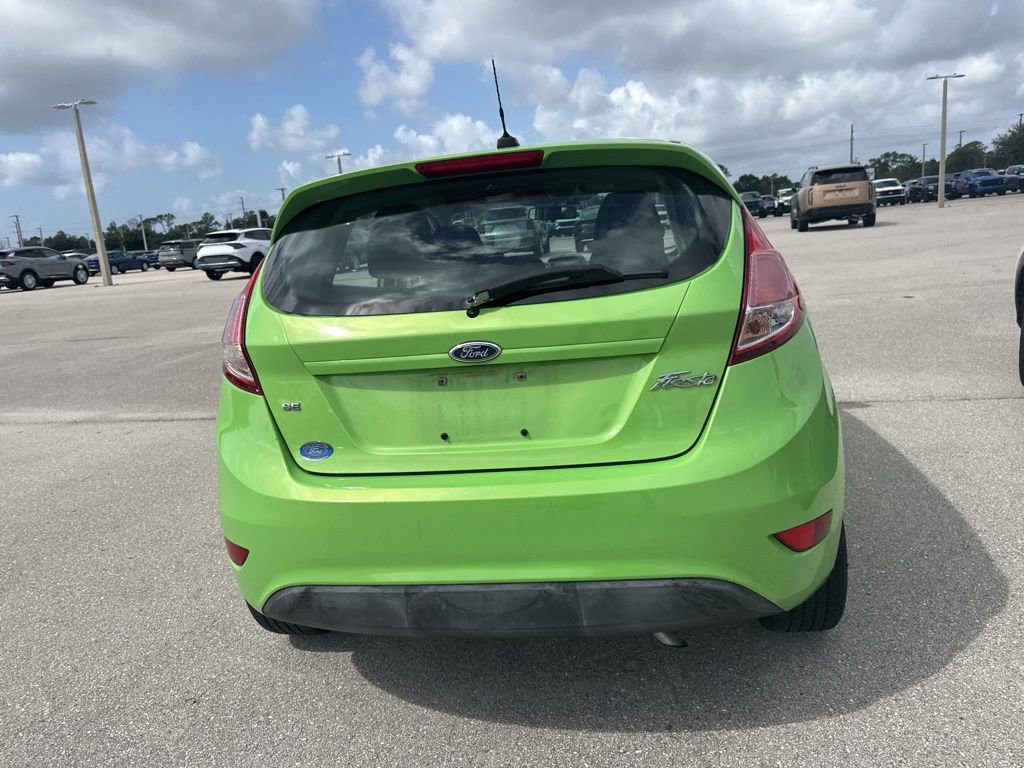 Used 2014 Ford Fiesta SE w/ Equipment Group 201A FWD image 5