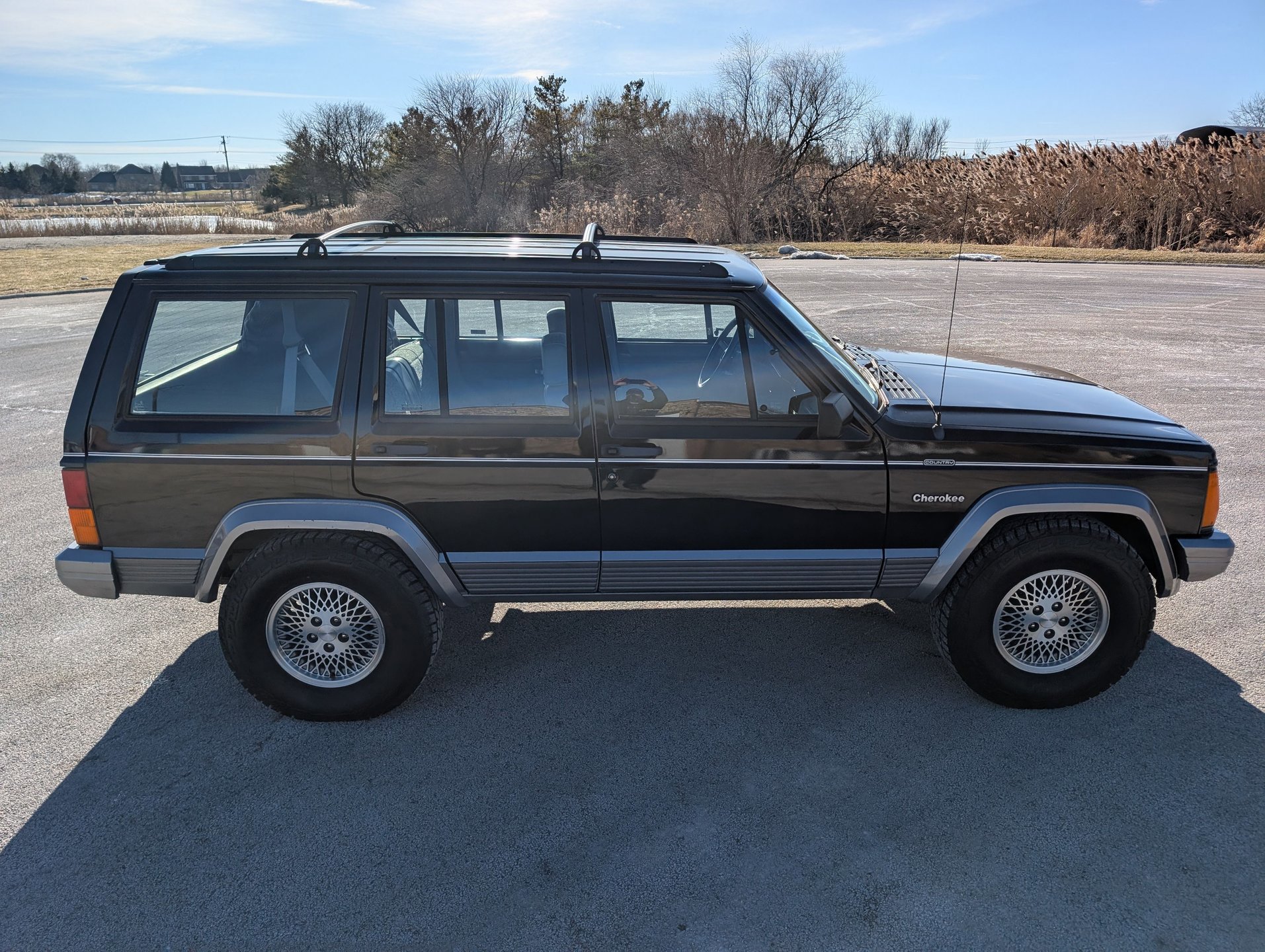 Used 1993 Jeep Cherokee Country image 25