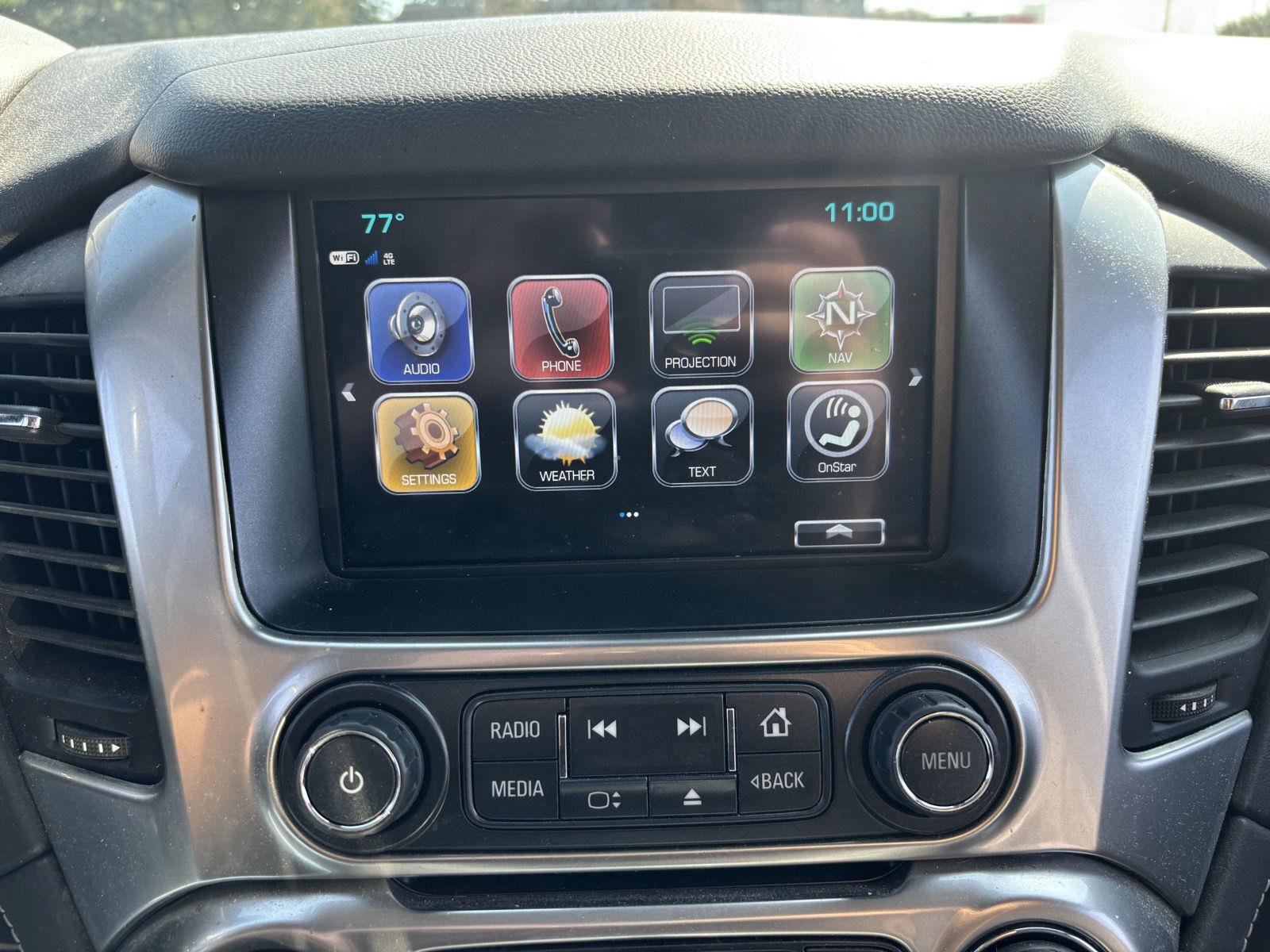 Used 2020 Chevrolet Suburban LT AWD/4WD image 27