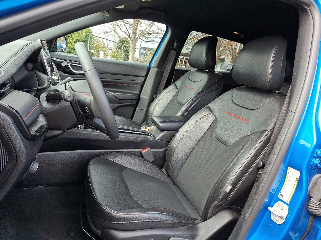 Used 2024 Jeep Compass Trailhawk image 24