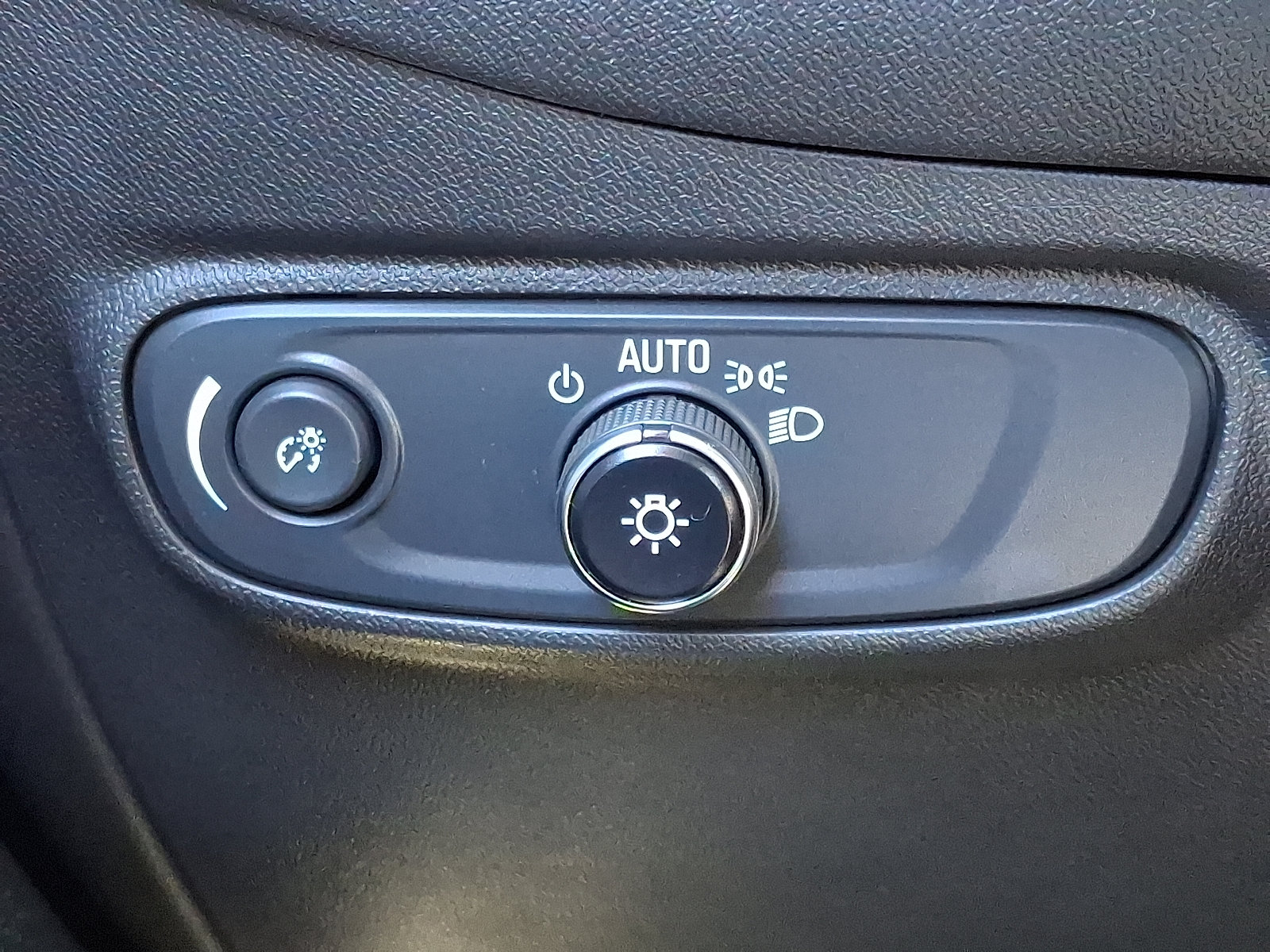Used 2023 Chevrolet Equinox LS w/ LS Convenience Package FWD image 26