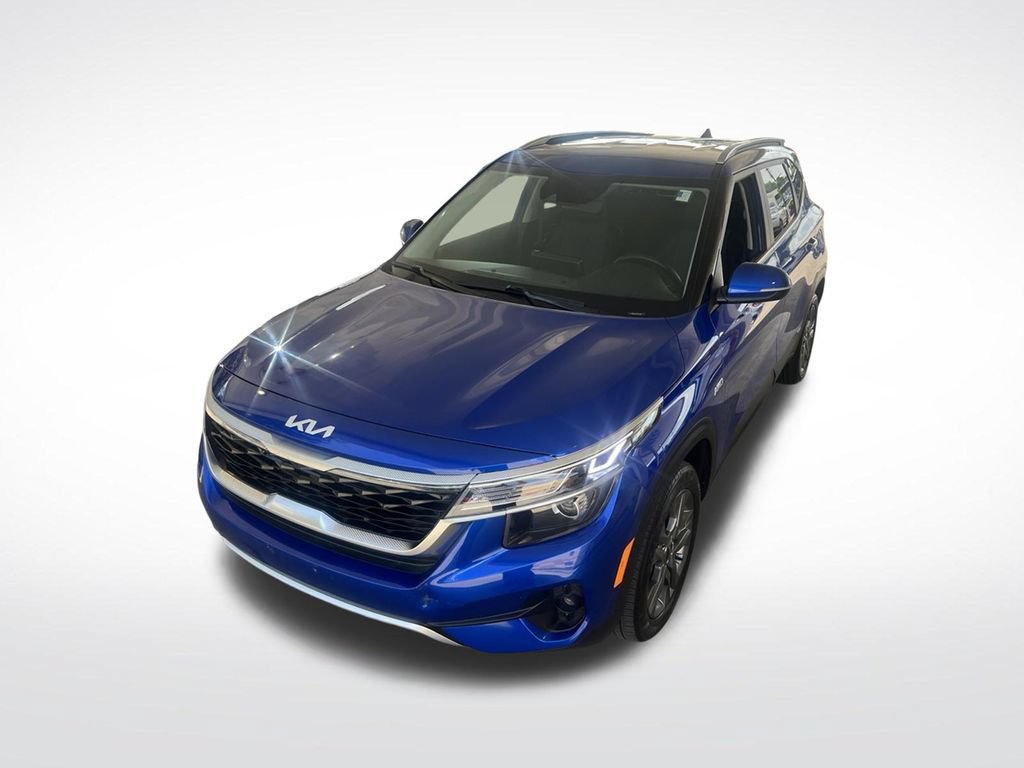 Certified 2023 Kia Seltos S w/ Navigation Package AWD/4WD image 38