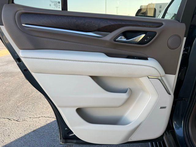 Used 2021 GMC Yukon Denali w/ Denali Premium Package RWD image 46